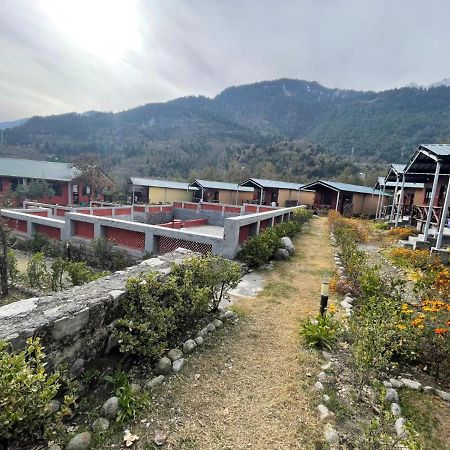 Flora Hills View Hotel Manali  Bagian luar foto
