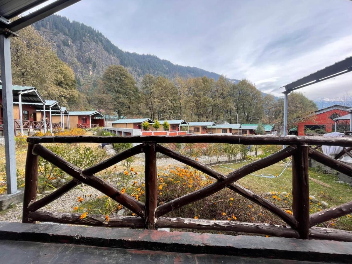 Flora Hills View Hotel Manali  Bagian luar foto